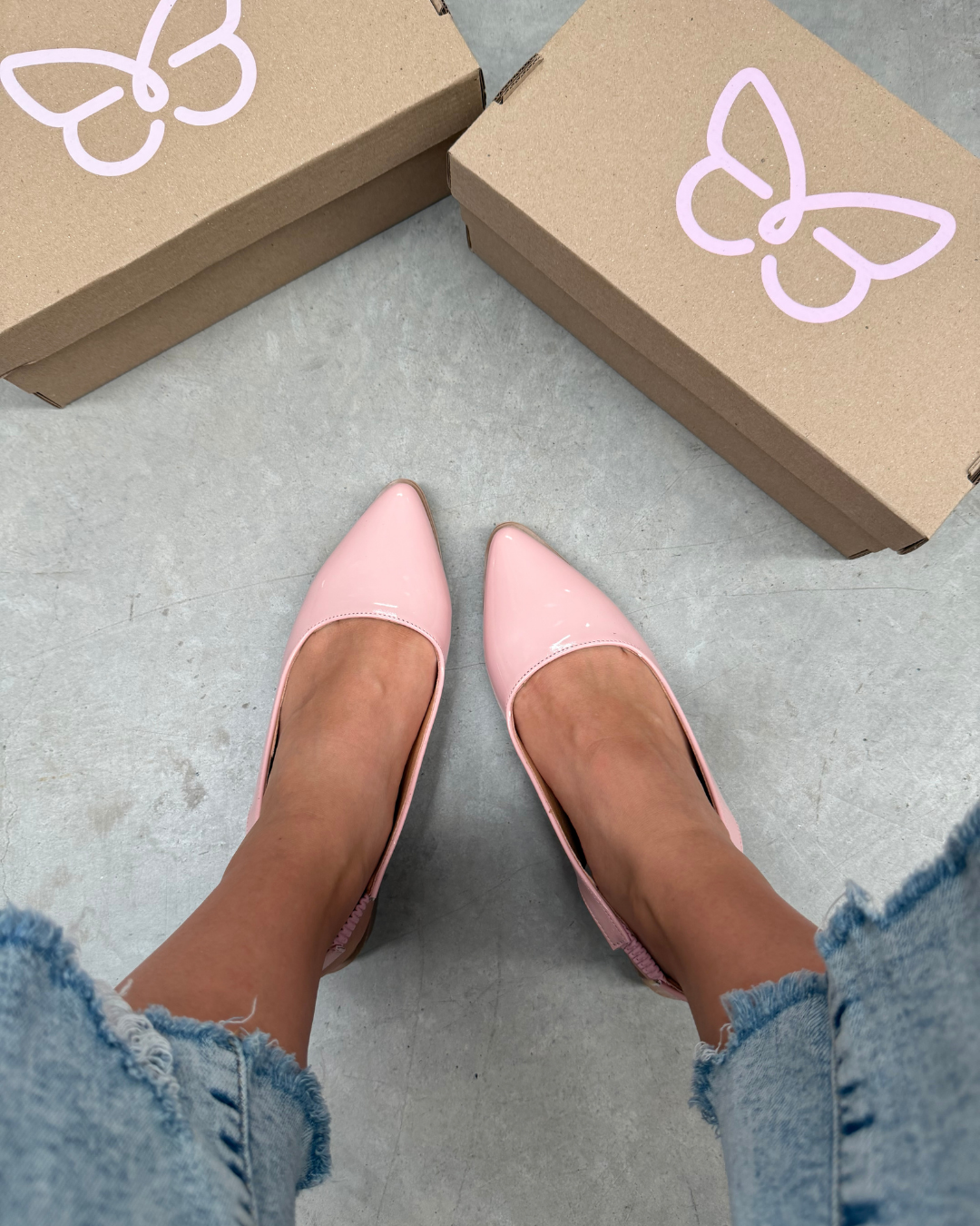 3023R Casual Sintético Charol Magnolia