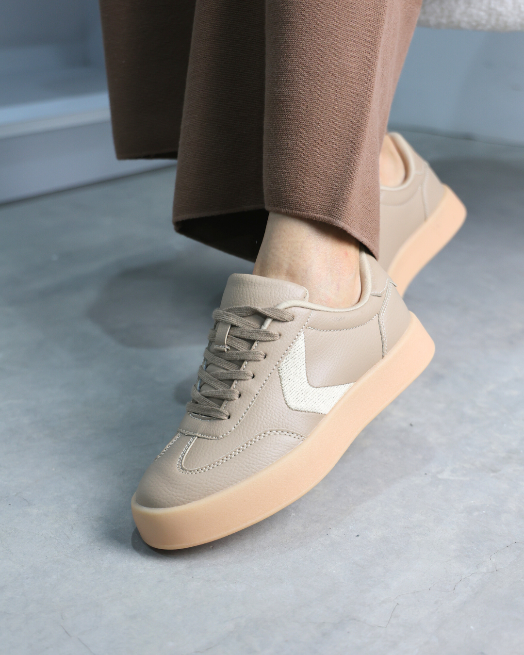 133I Tenis Casual Sintético Taupe