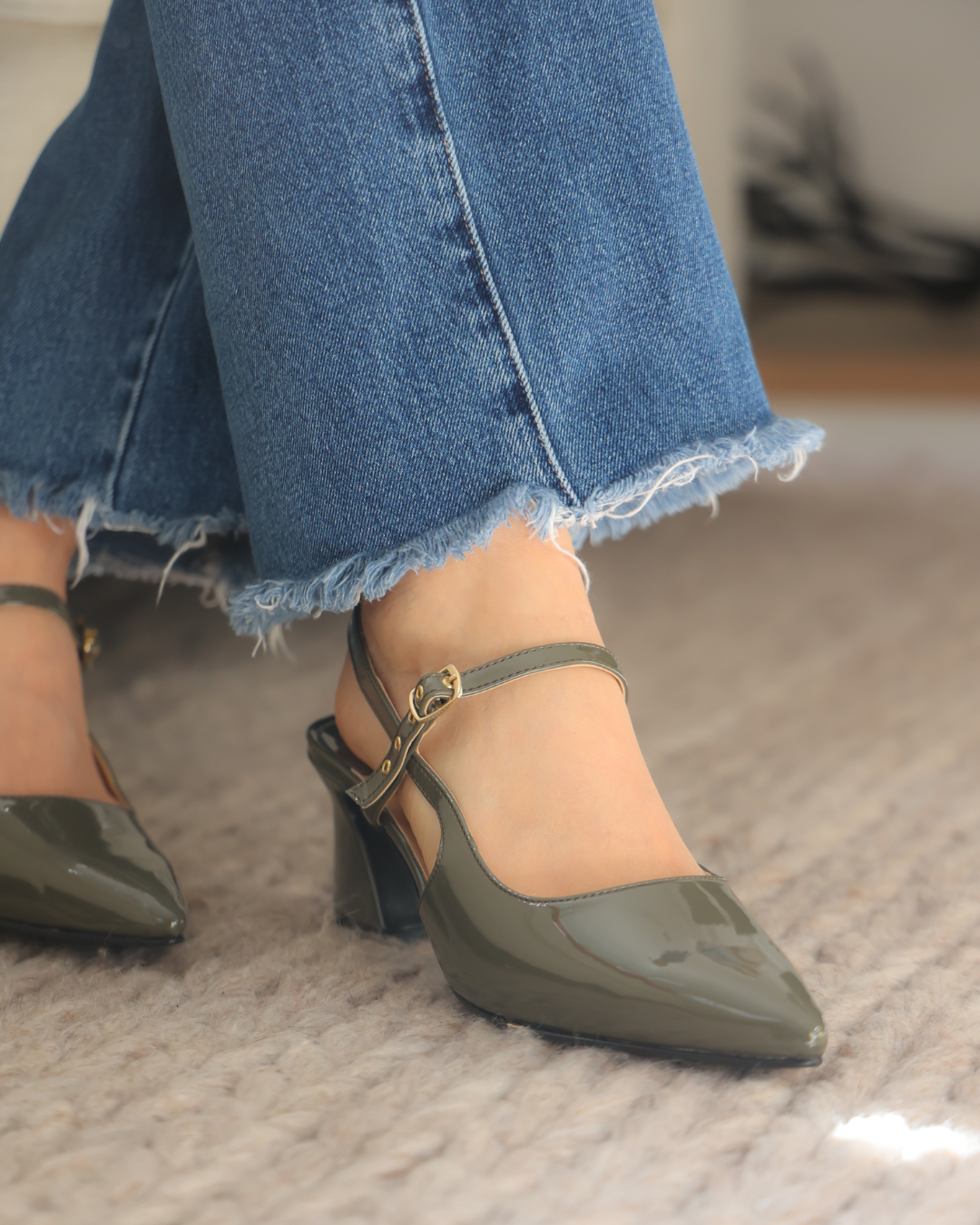 70390 Zapatilla Sintético Charol Musgo