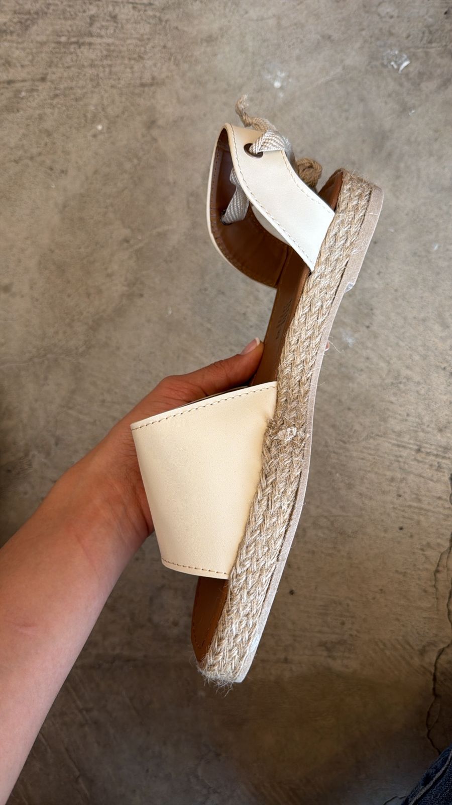 102DF Sandalia Sintético Mantequilla