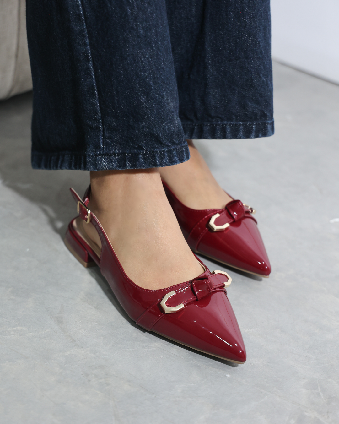 267AR Zapatilla Sintético Charol Vino