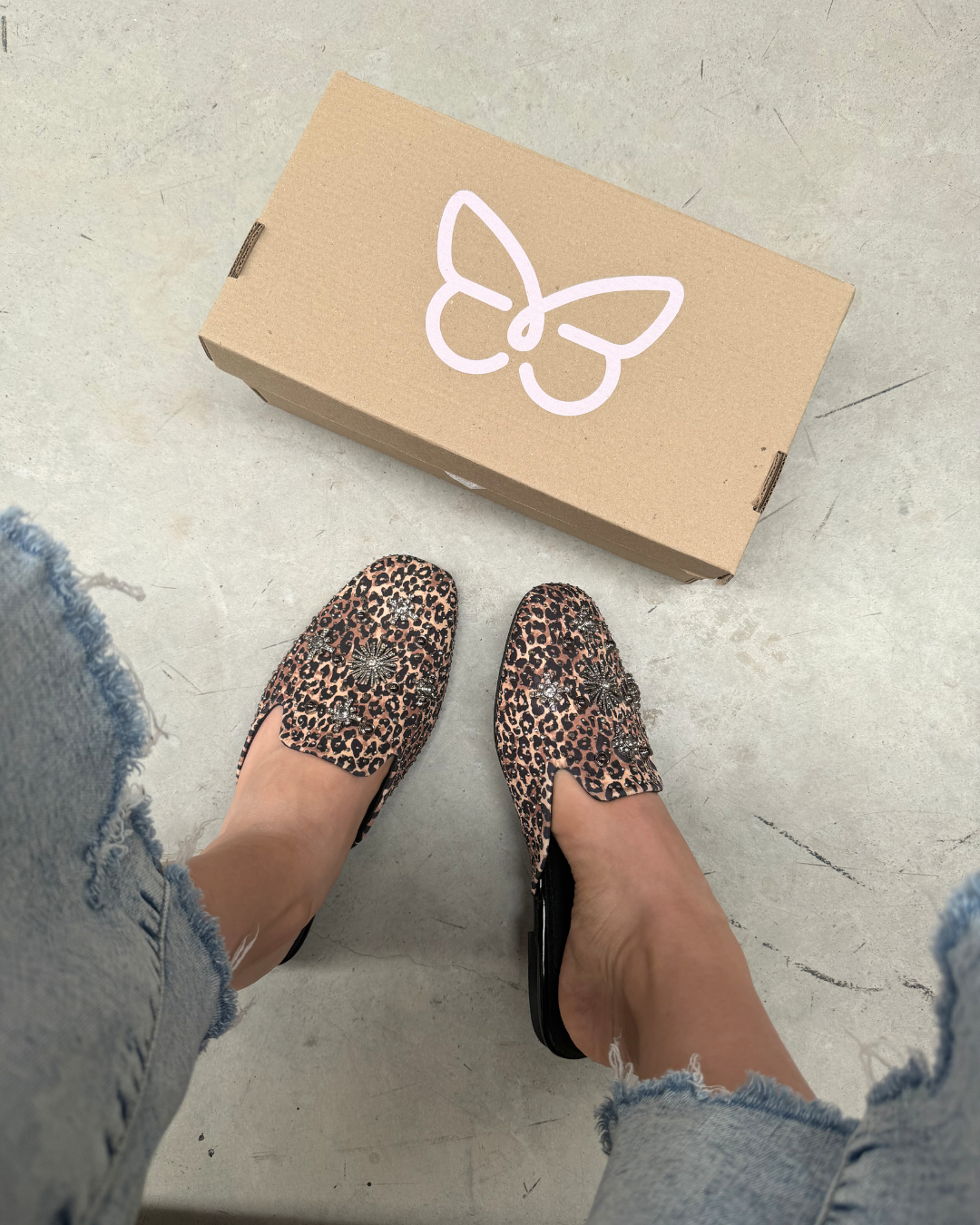 224AR Casual Sintético Leopardo Café