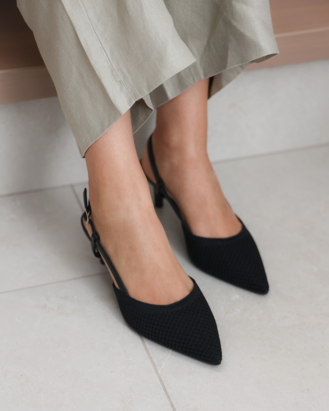 273AR Zapatilla Textil Negro