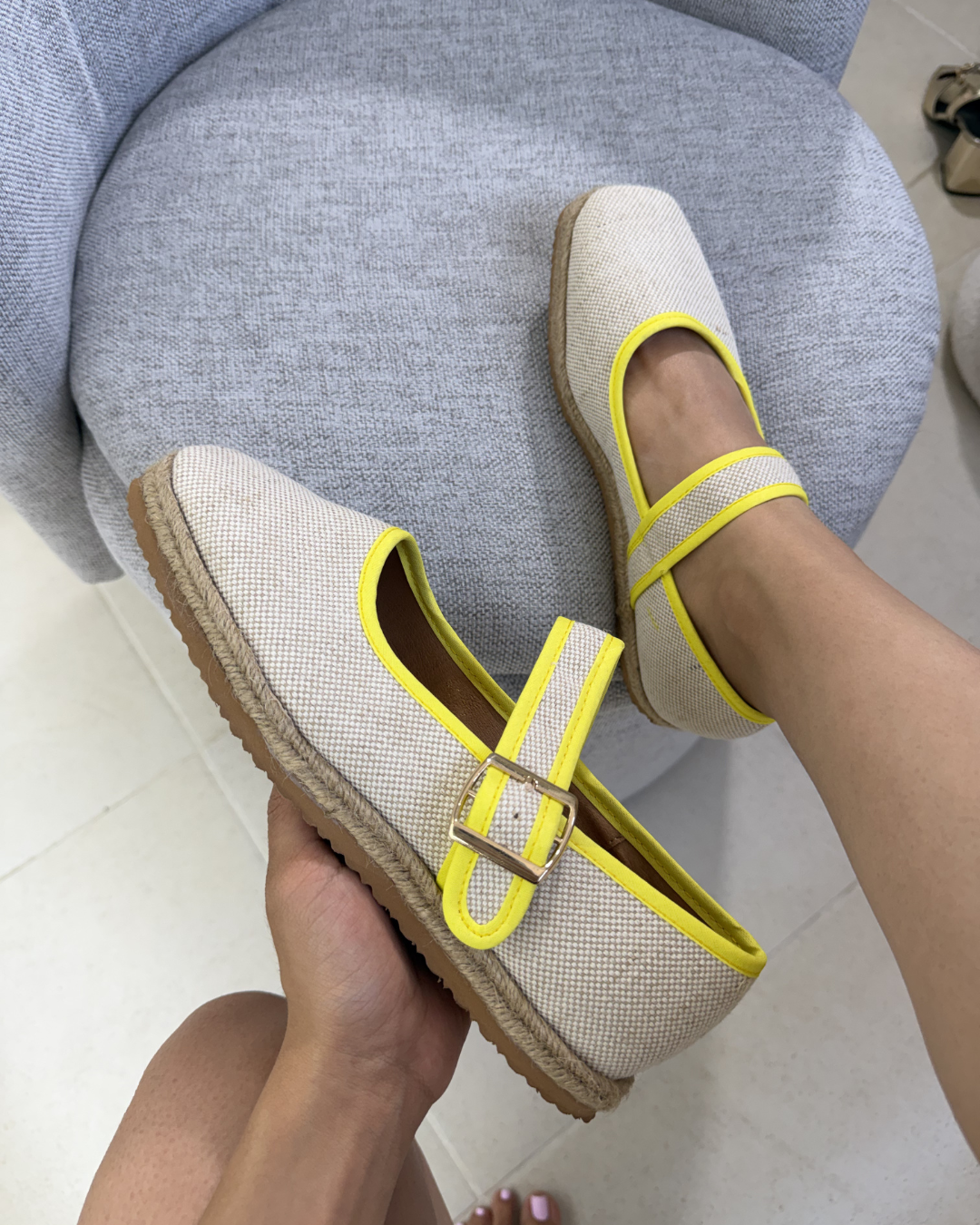 5079R Casual Sintético Arpillera Natural/Amarillo
