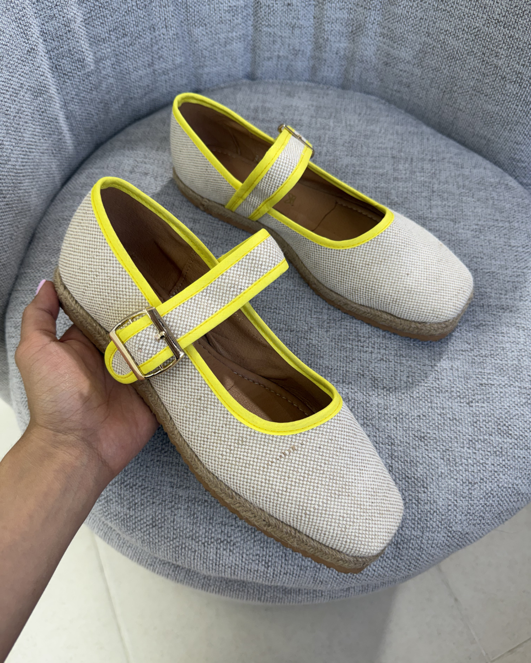 5079R Casual Sintético Arpillera Natural/Amarillo