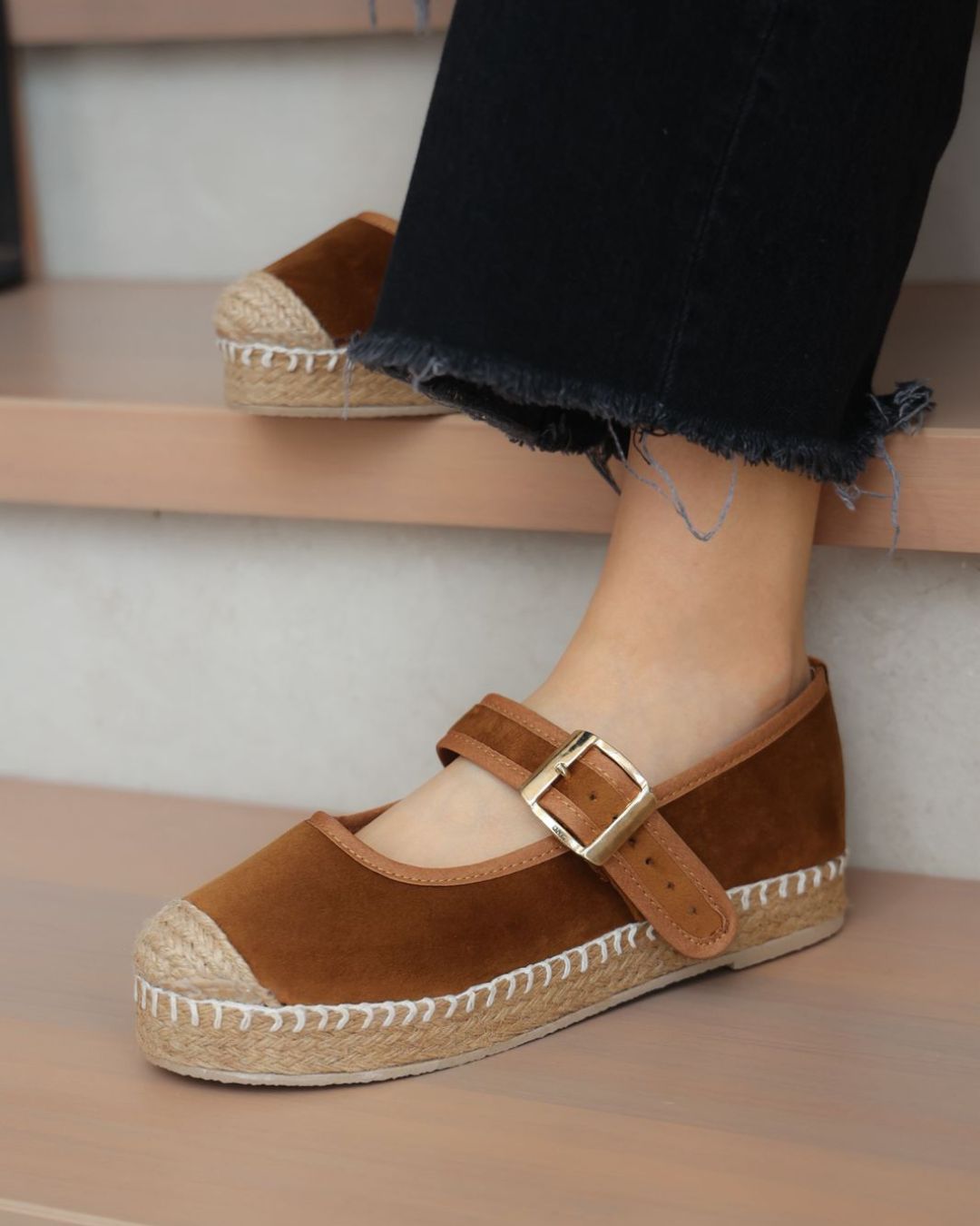 135DF Casual Sintético Terciopelo Camel