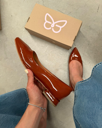 1500R Zapatilla Charol Cacahuate