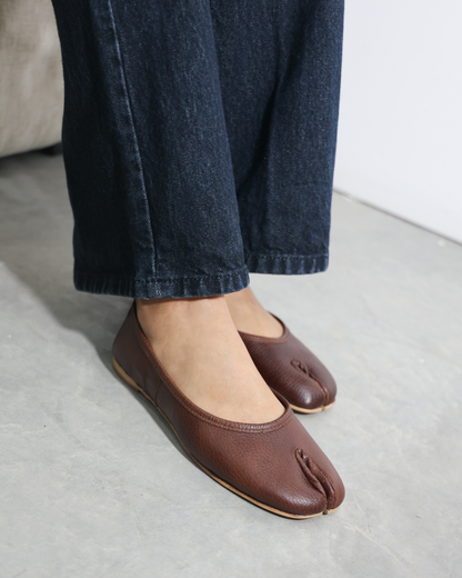 4801R Tabbi Piel Café zapato estilo japones hecho con material de alta calidad
