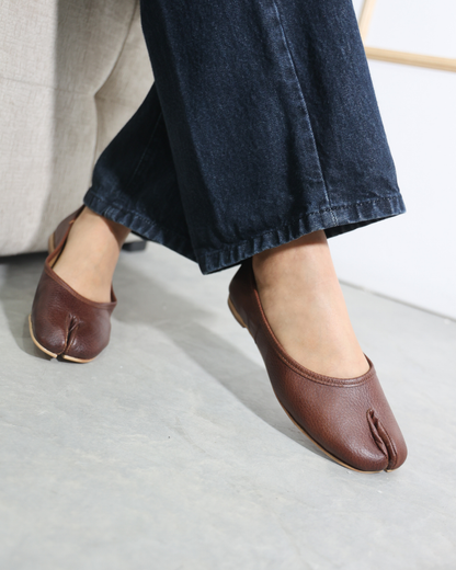 4801R Tabbi Piel Café zapato estilo japones hecho con material de alta calidad