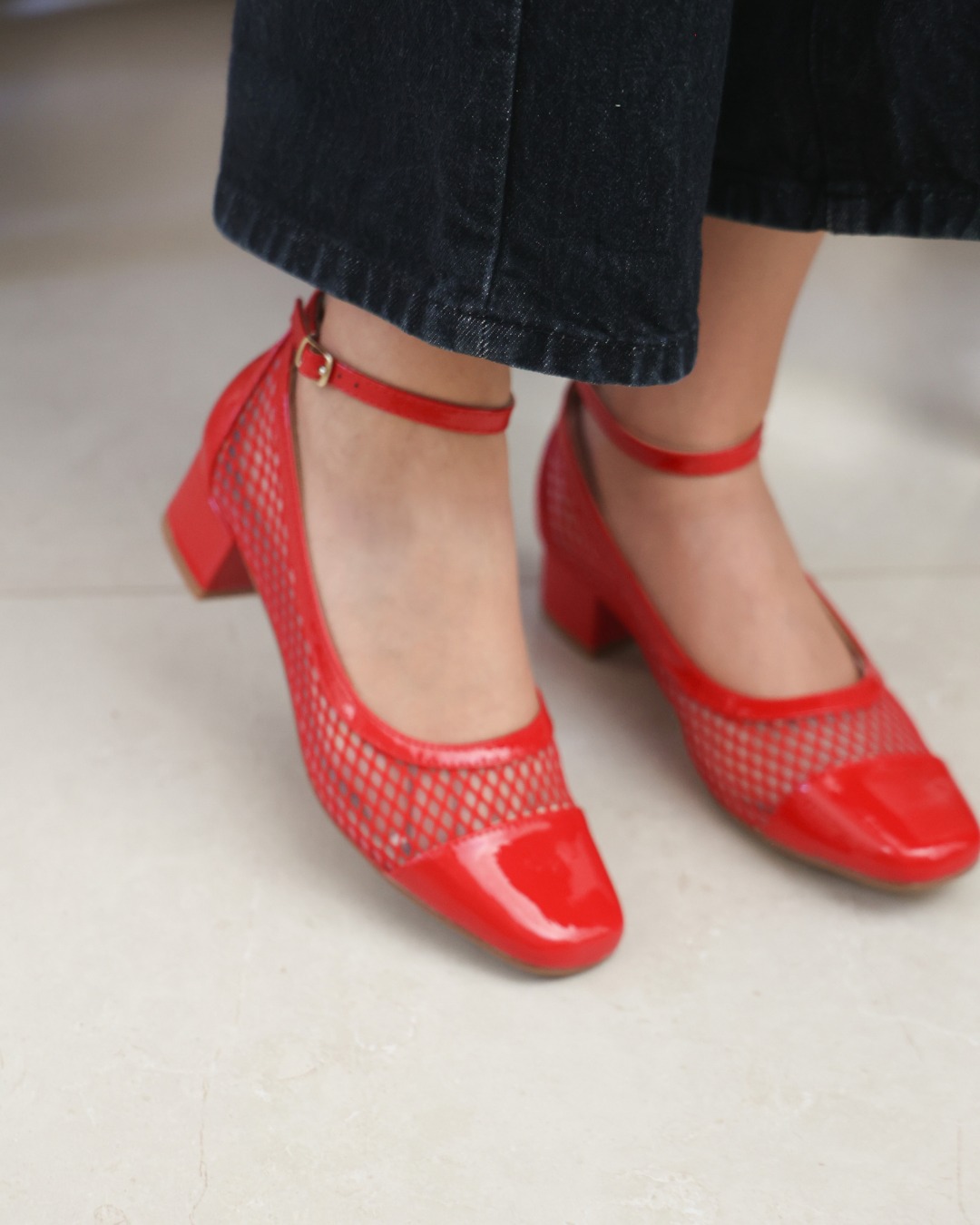 250AR Zapatilla Sintético Malla Rojo/Charol Rojo