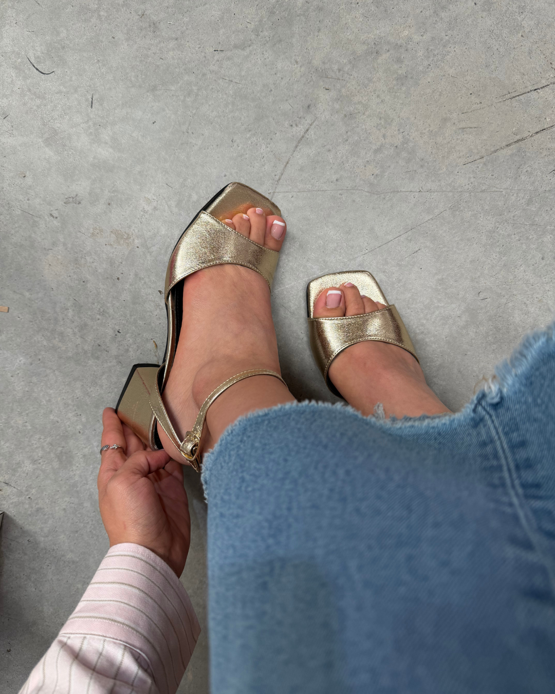 1700L Zapatilla Napa Elite Oro Inglés