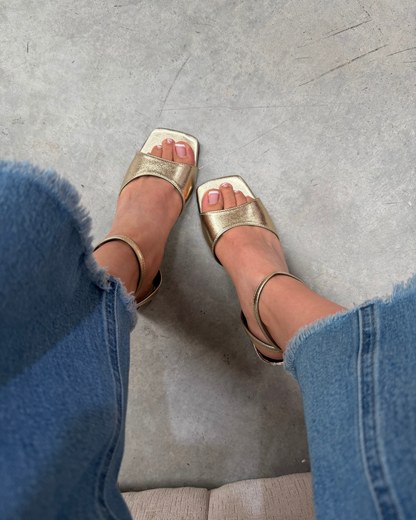 1700L Zapatilla Napa Elite Oro Inglés