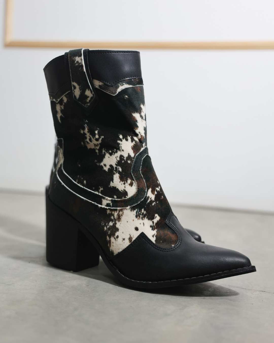 2298 Bota Sintético Giza Vaca Manchas/Nairobi Negro