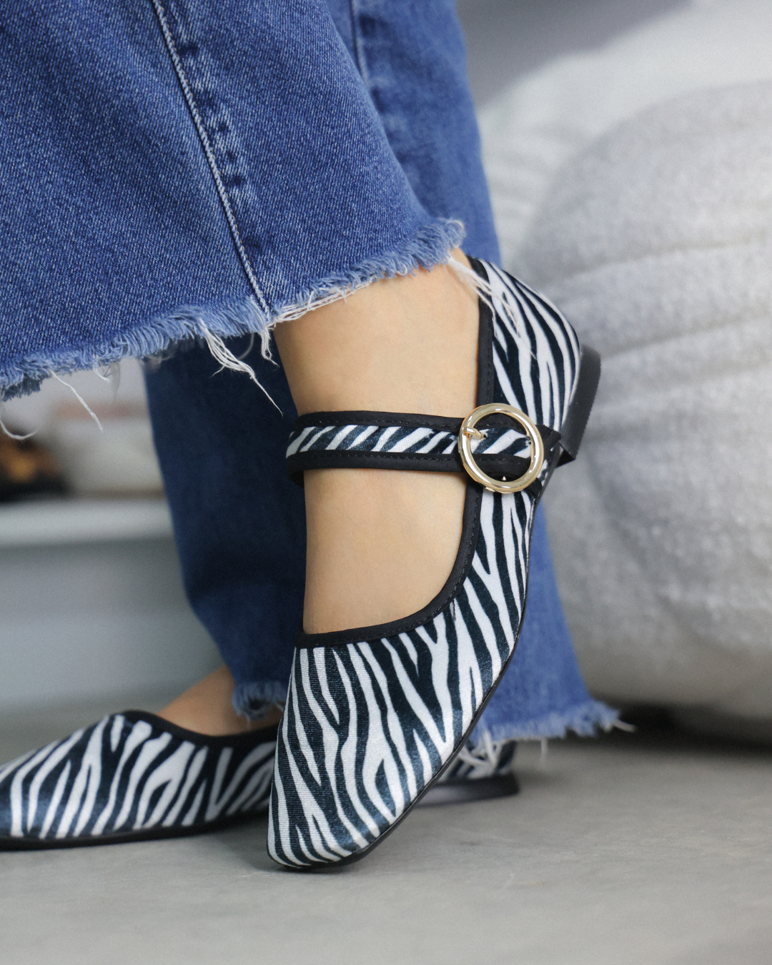 4070 Zapato Casual Sintético Estampado Negro / Blanco