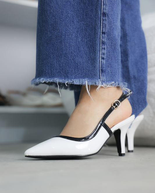 1602L Charol Latte/Negro
