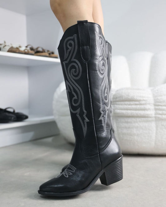 2016M Cleveland Negro