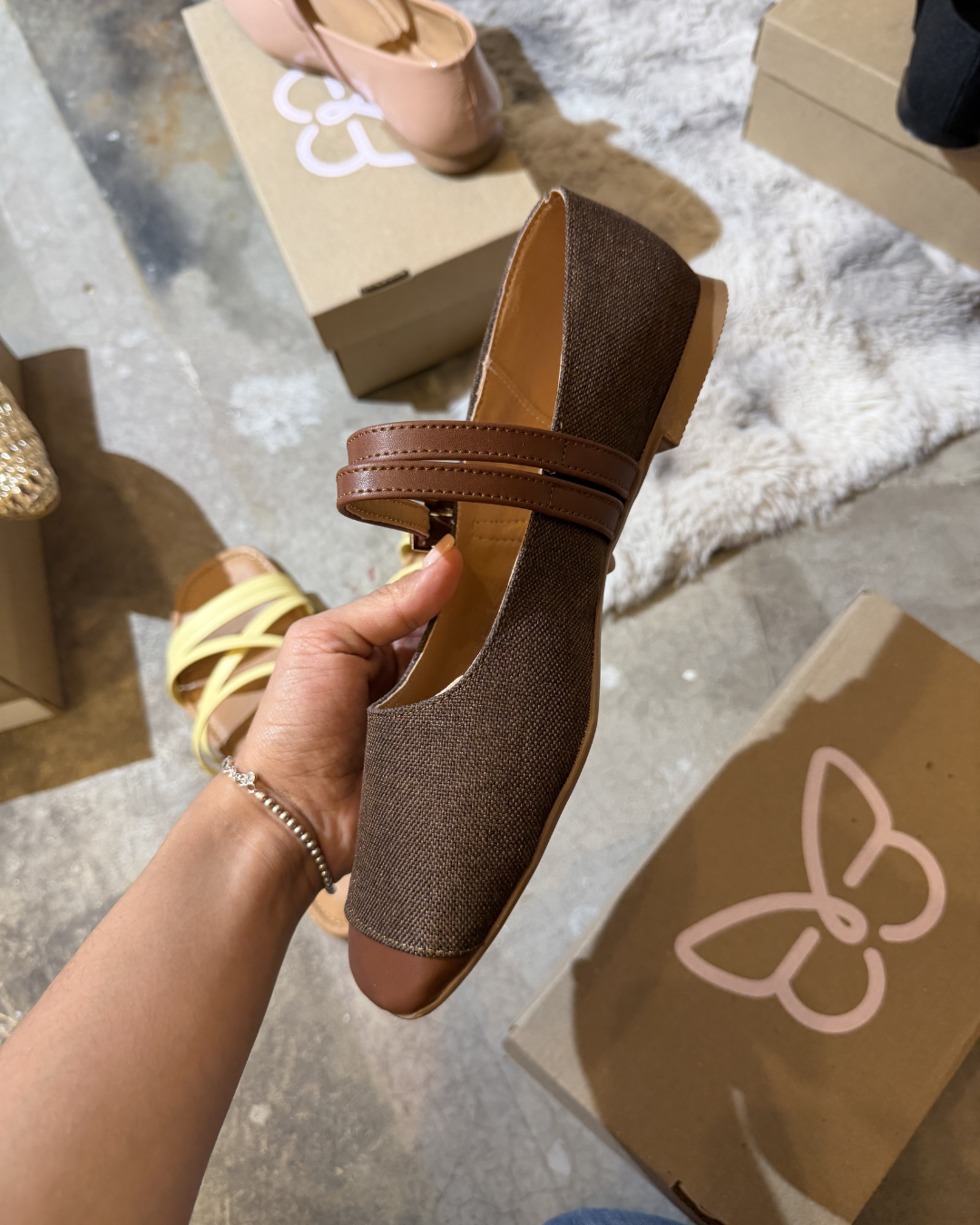 4062RR Casual Curri Café Bitono/Nairobi Madera
