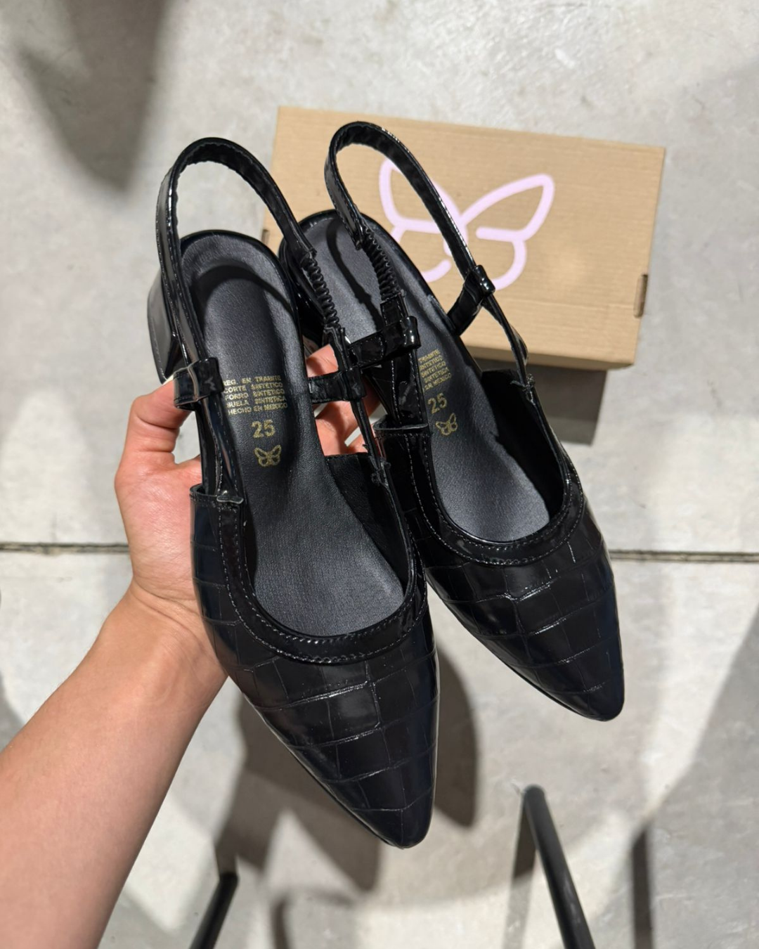 2520R Zapatilla Sintético Grabado Negro