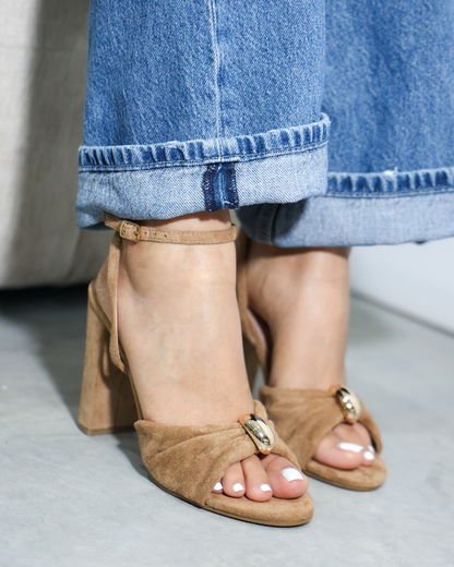 281AR Zapatilla Sintético Durazno Camel
