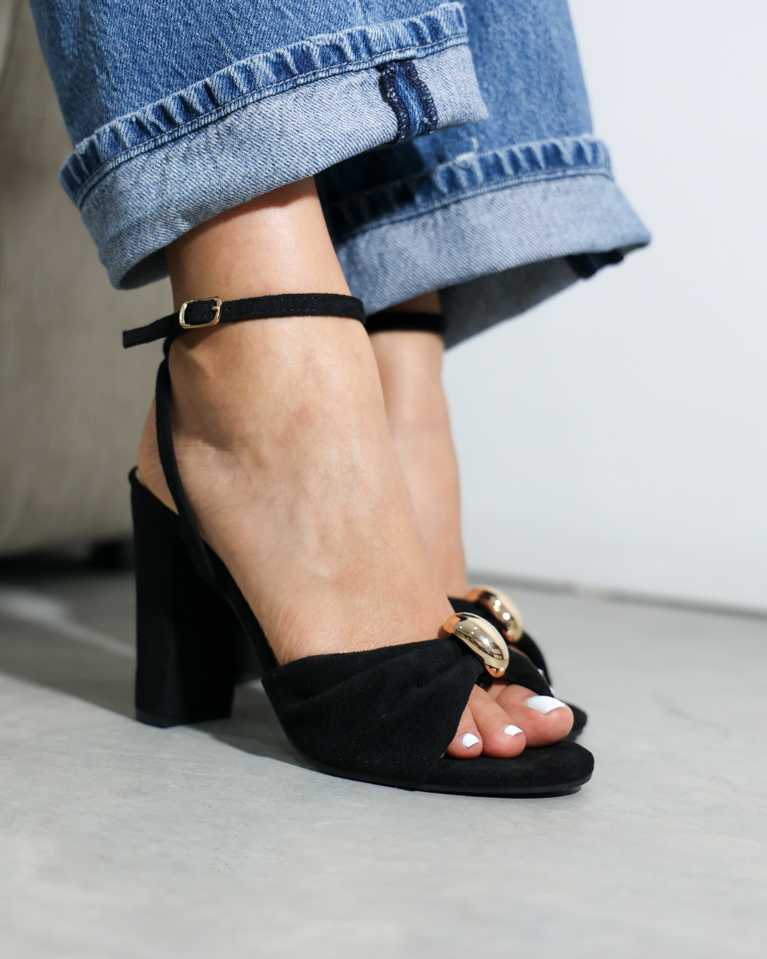 281AR Zapatilla Sintético Durazno Negro