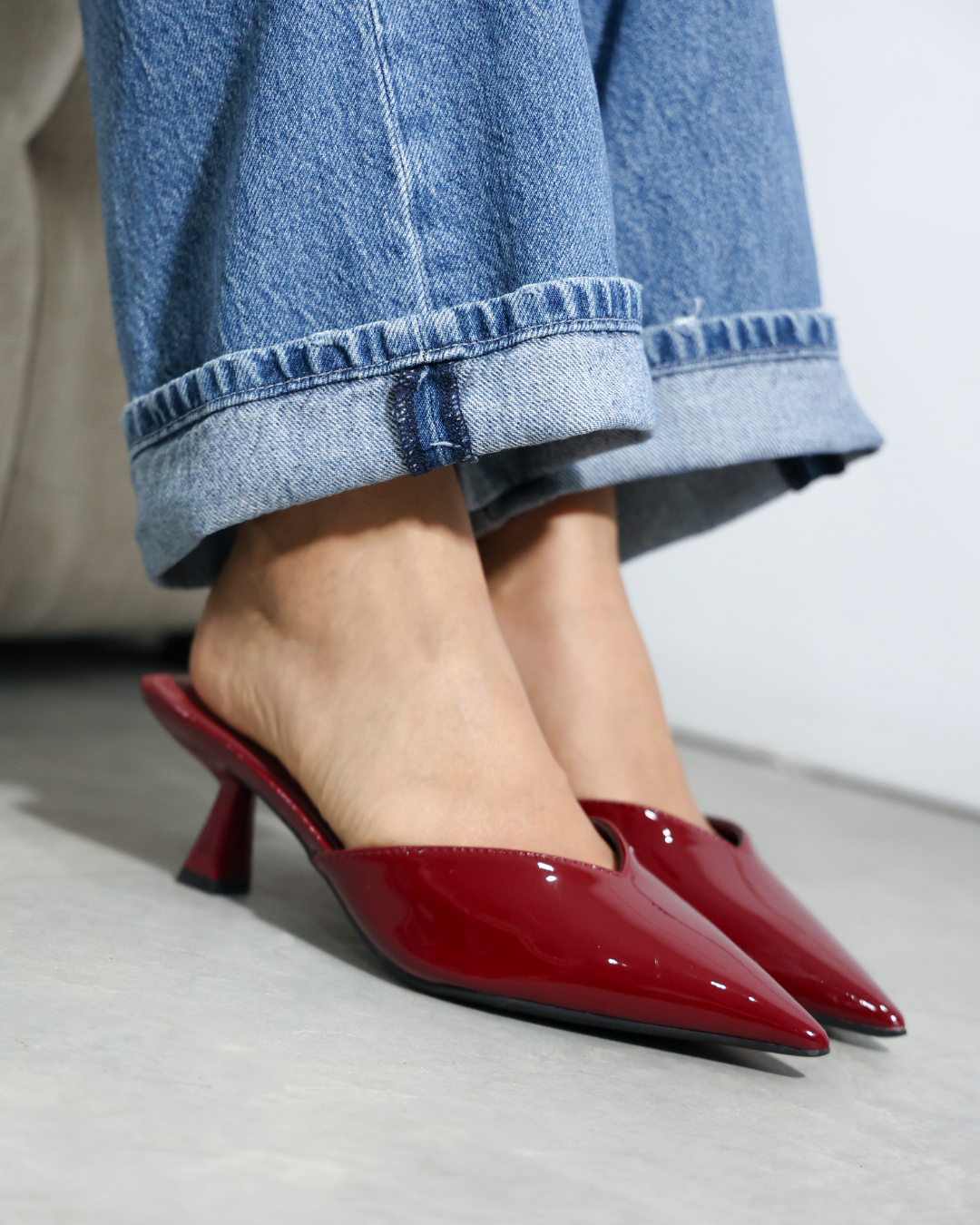 283AR Zapatilla Sintético Charol Vino