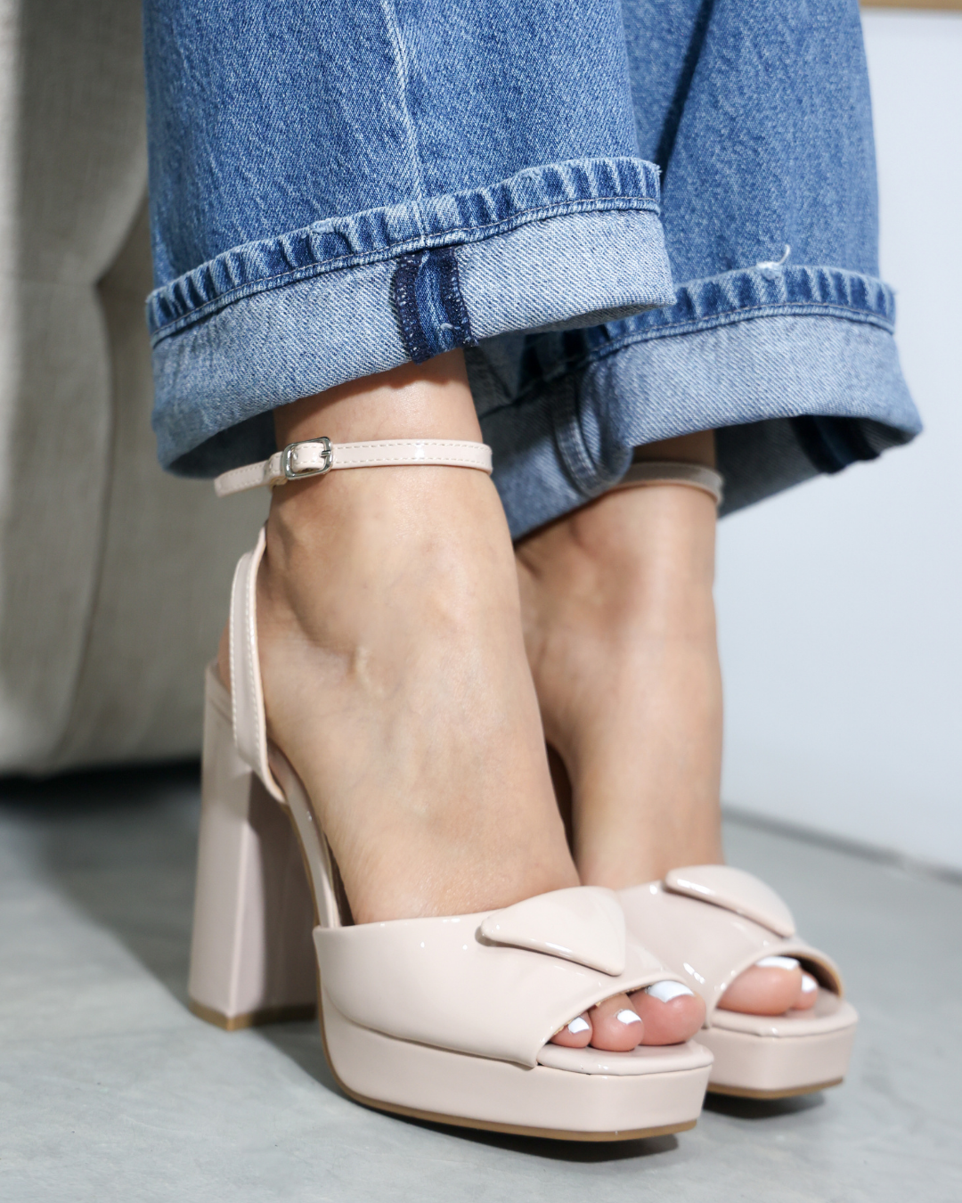 296AR Zapatilla Sintético Charol Beige
