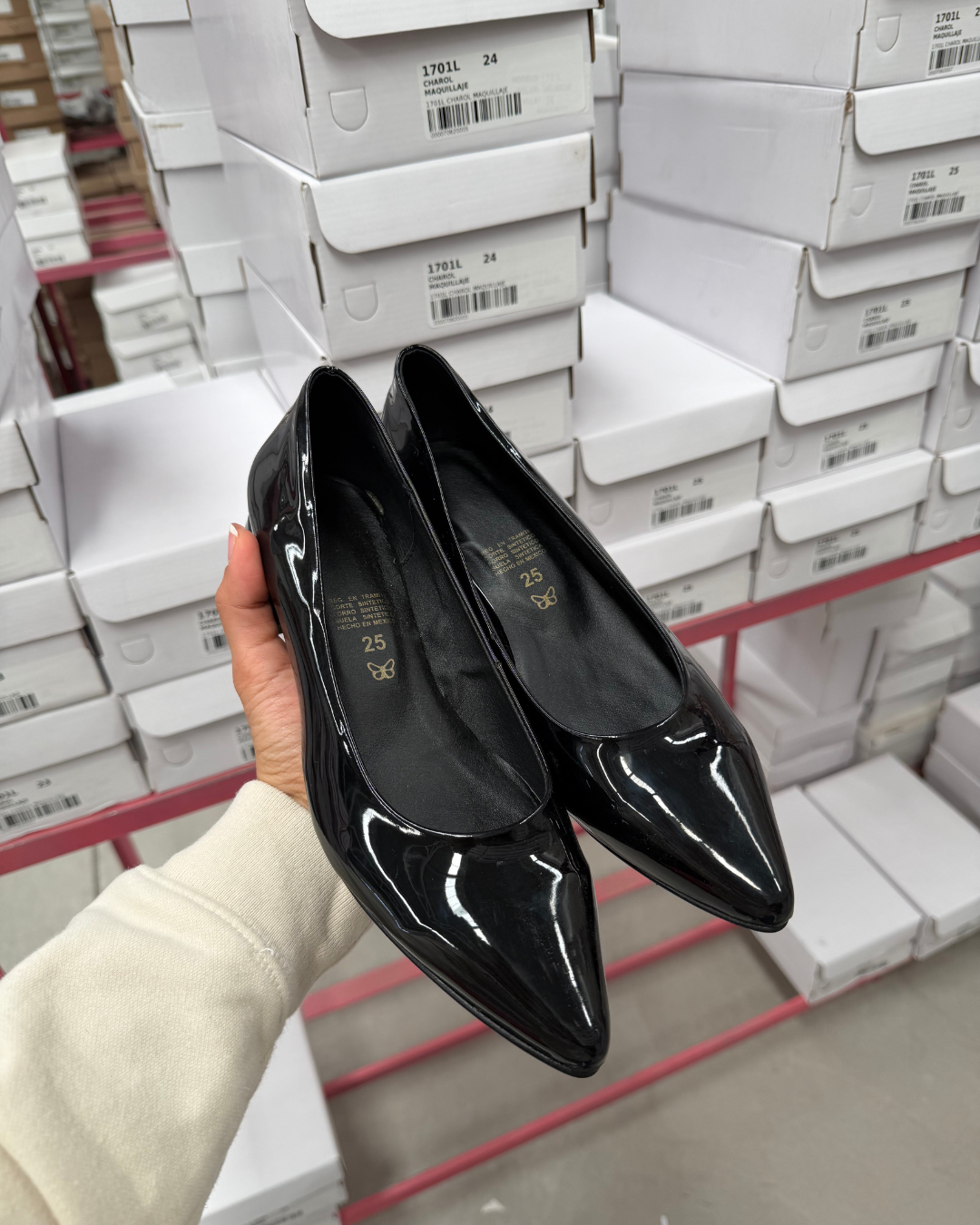 Zapatilla 2600R Sintético Charol Negro