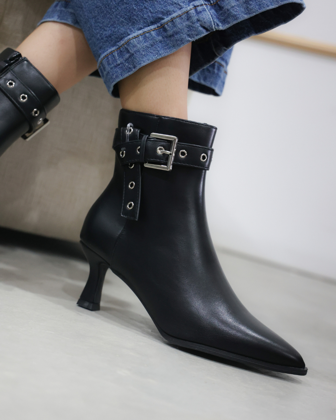 323AR Bota Sintetico Negro