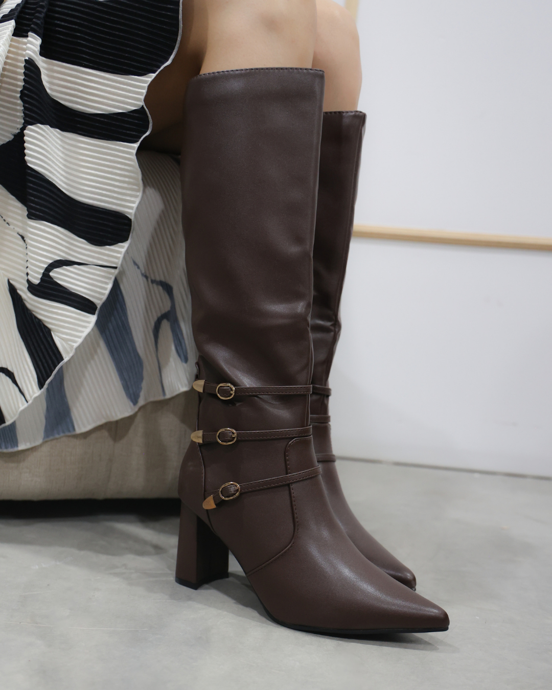 328AR Bota Sintético Café