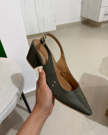 852R Zapatilla Charol Musgo