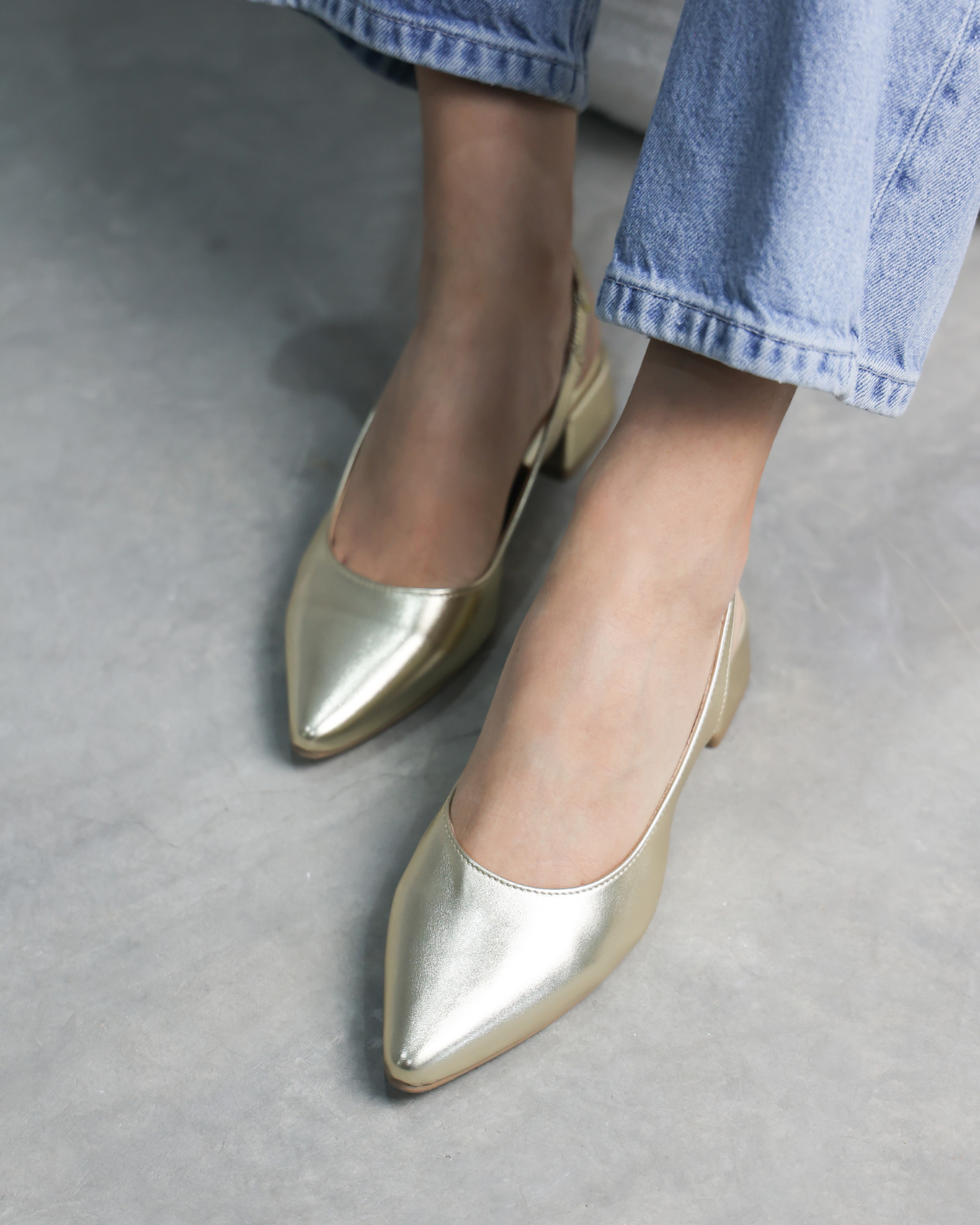 2501R Napa Metálica Oro Inglés