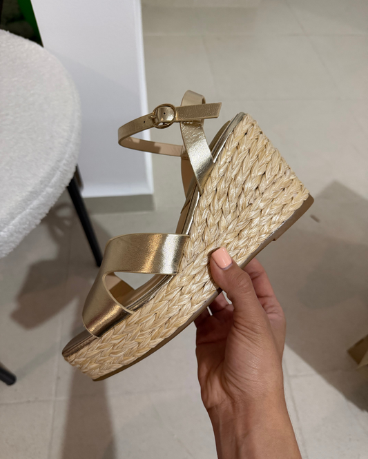 264AR Sandalia Sintético Oro