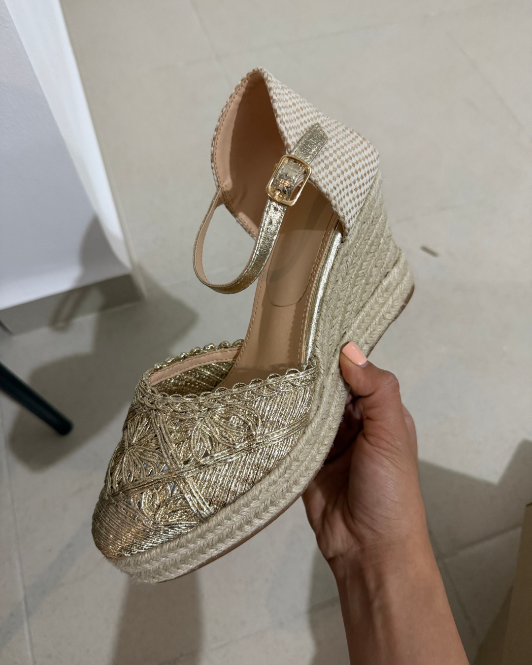 263AR Casual Sintético Oro