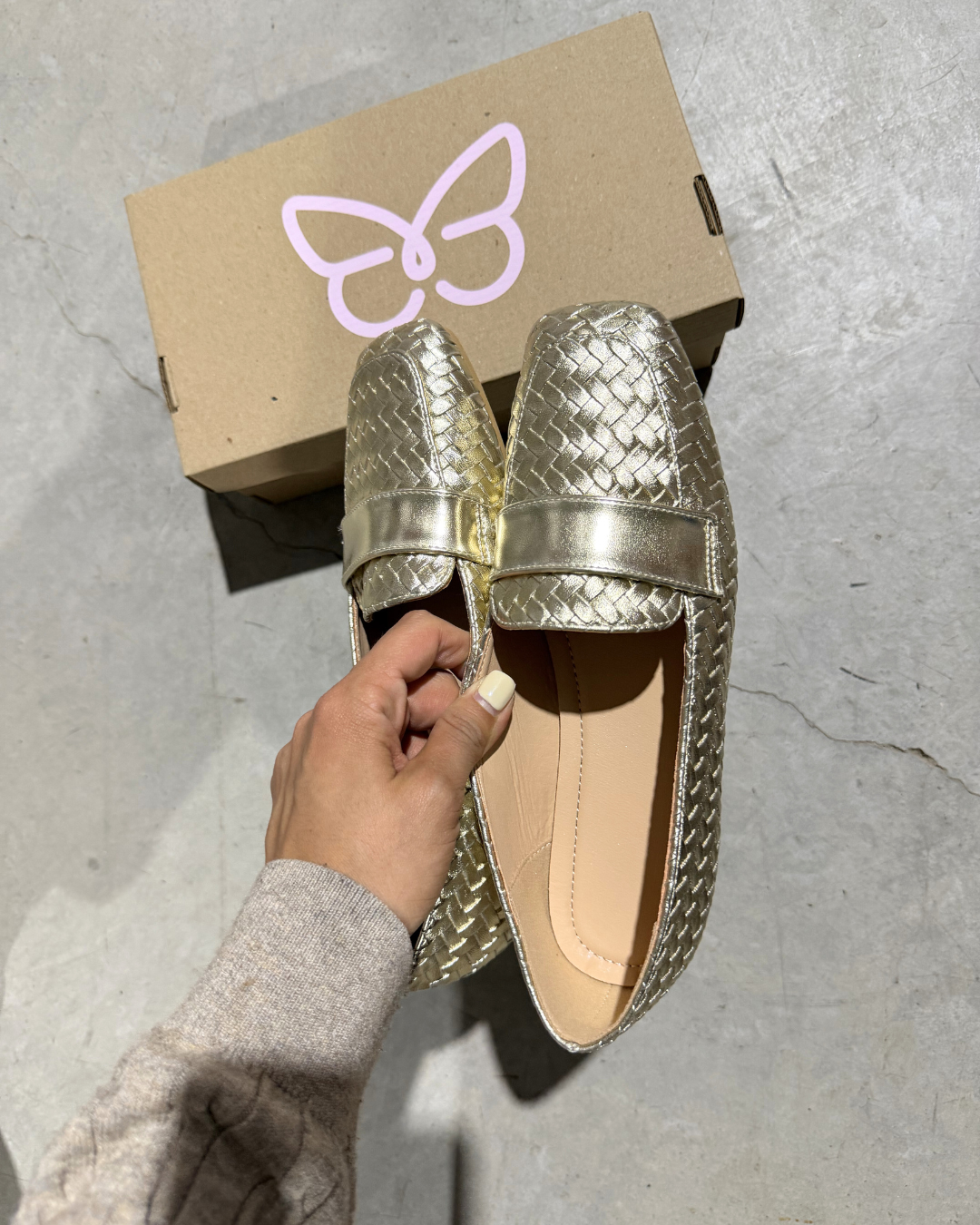 231AR Casual Sintético Oro