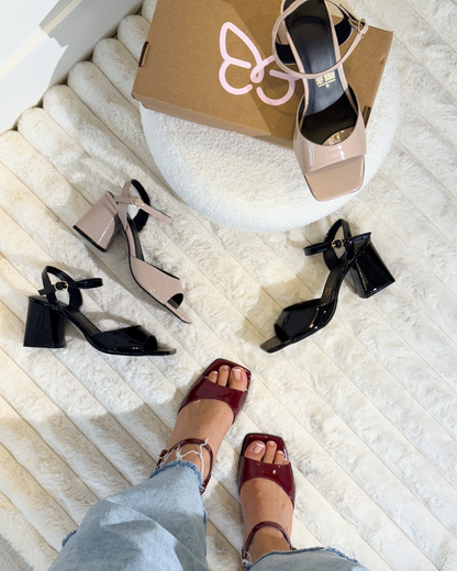 1701L Zapatilla Charol Negro