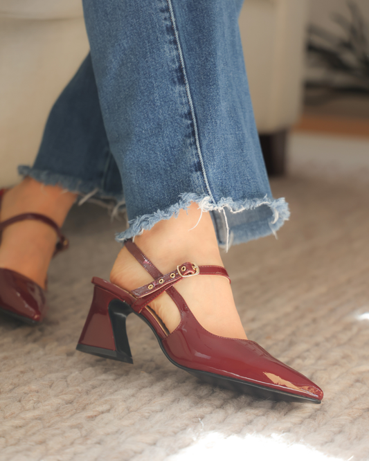 70390 Zapatilla Sintético Charol Vino