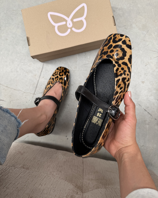 4078R Casual Sintético Charol Leopardo Café