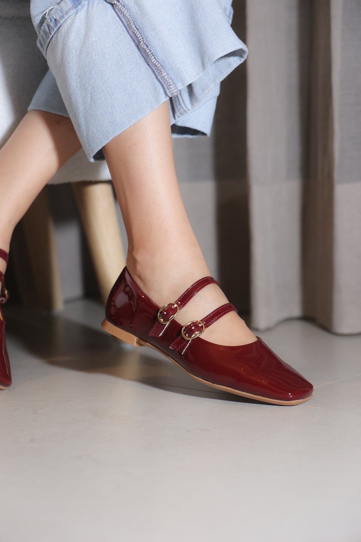 4092R Casual Sintético Charol Vino