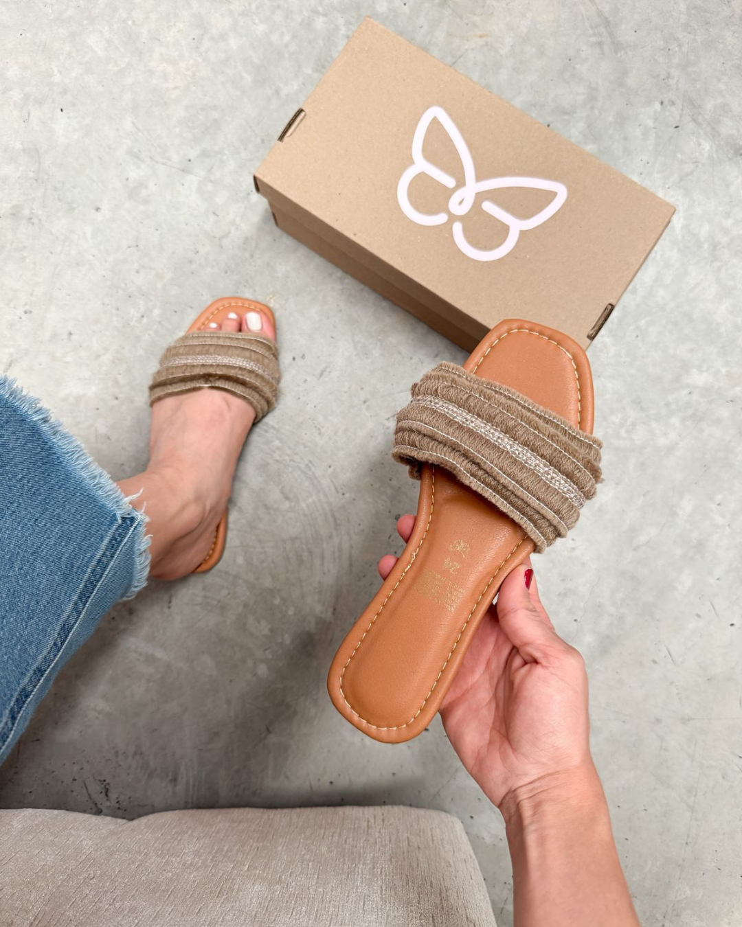 528RR Sandalia Textil Café