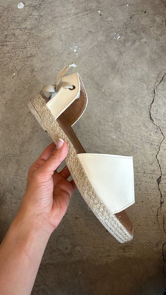 102DF Sandalia Sintético Mantequilla