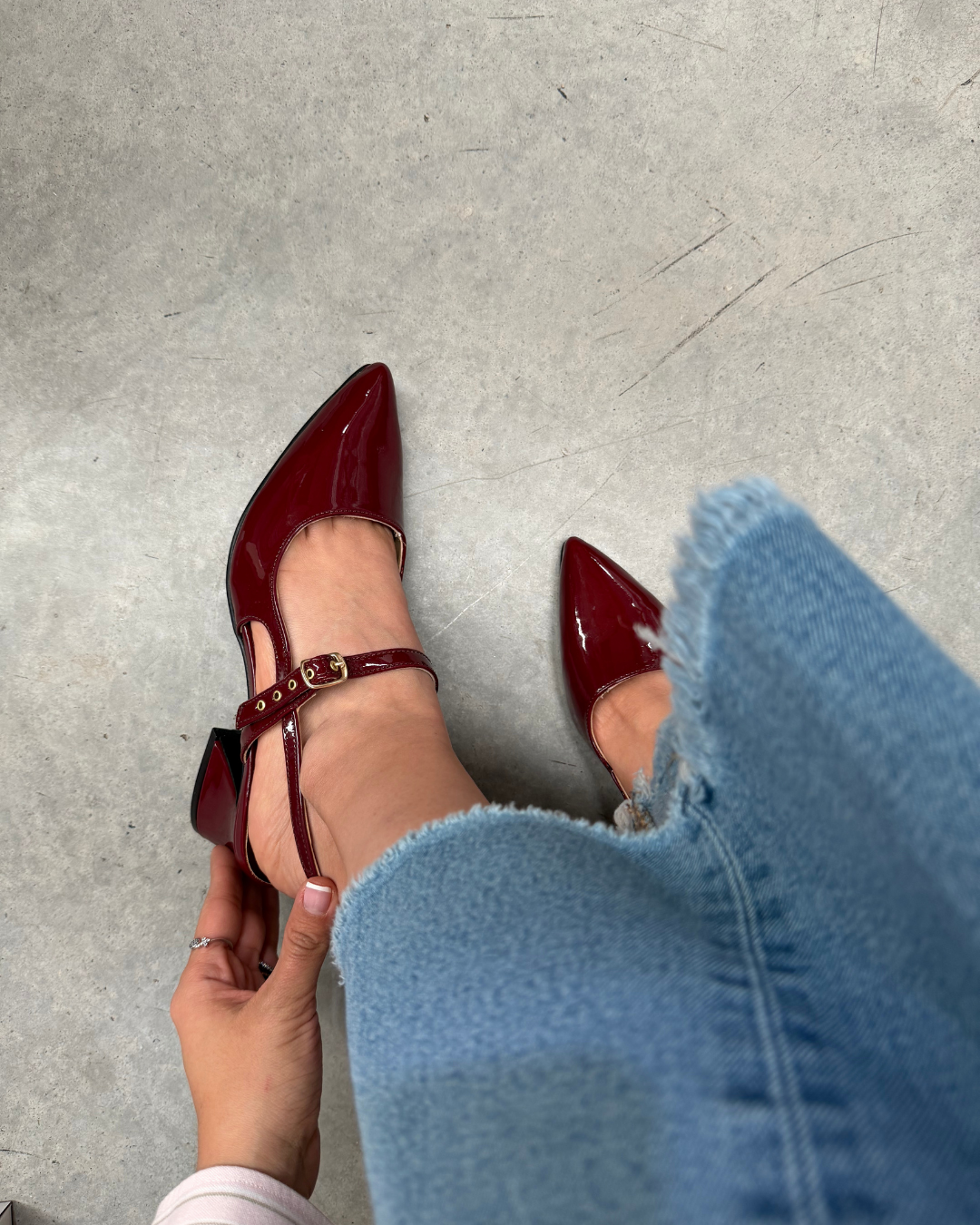 70390 Zapatilla Sintético Charol Vino