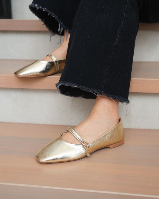 711C Casual Sintético Oro