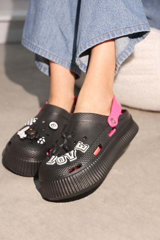 TS211 Negro/Fiusha