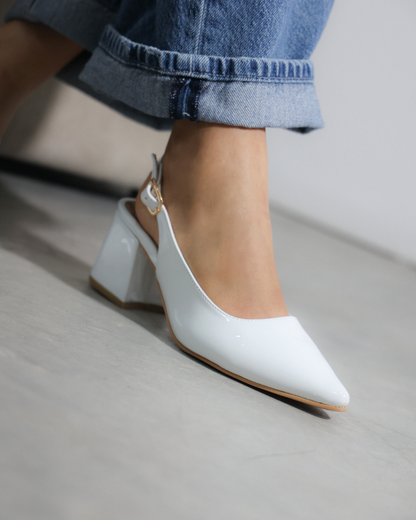 852R Zapatilla Charol Blanco