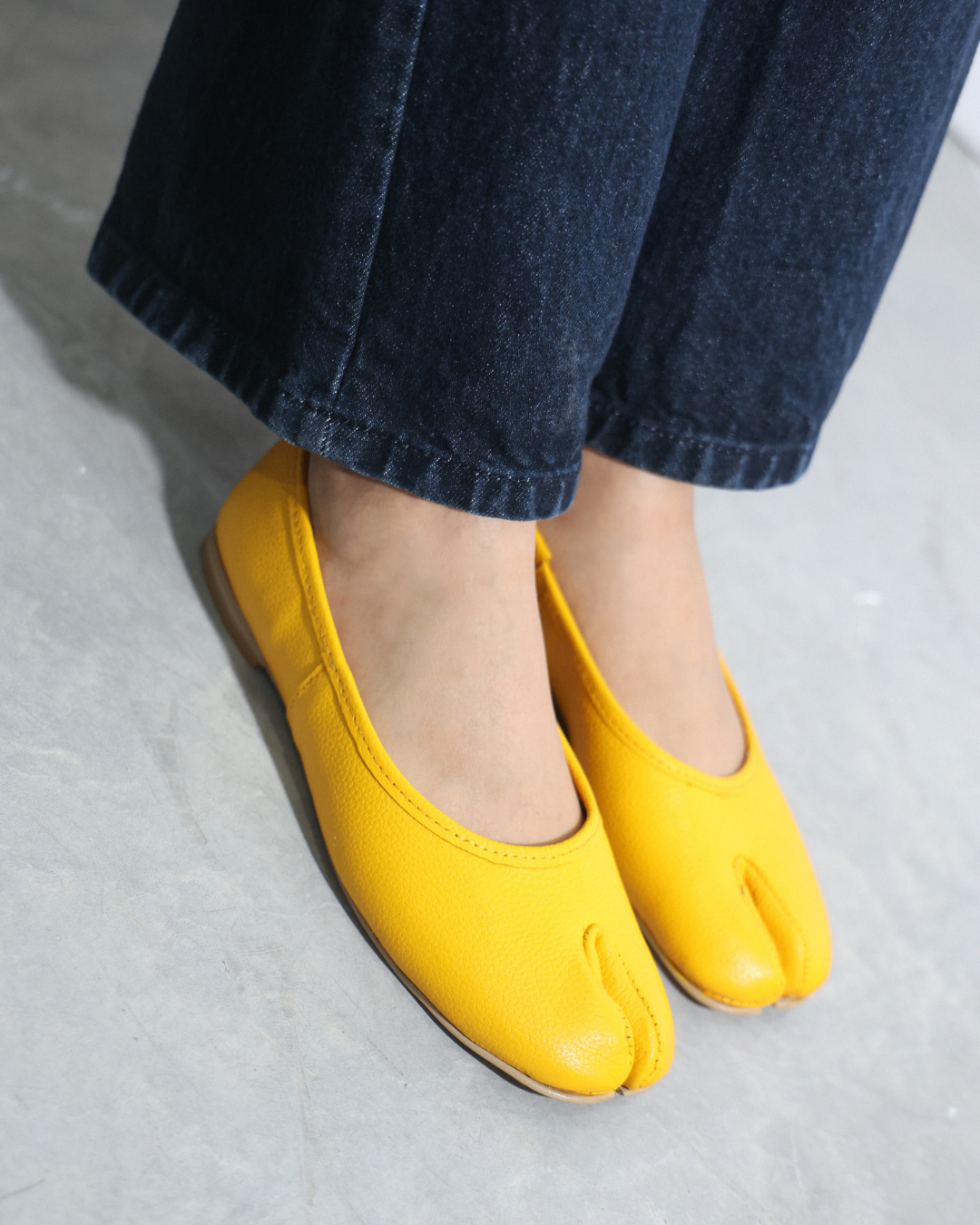 4801R Tabbi zapato estilo japones color mostaza hecho con material de alta calidad