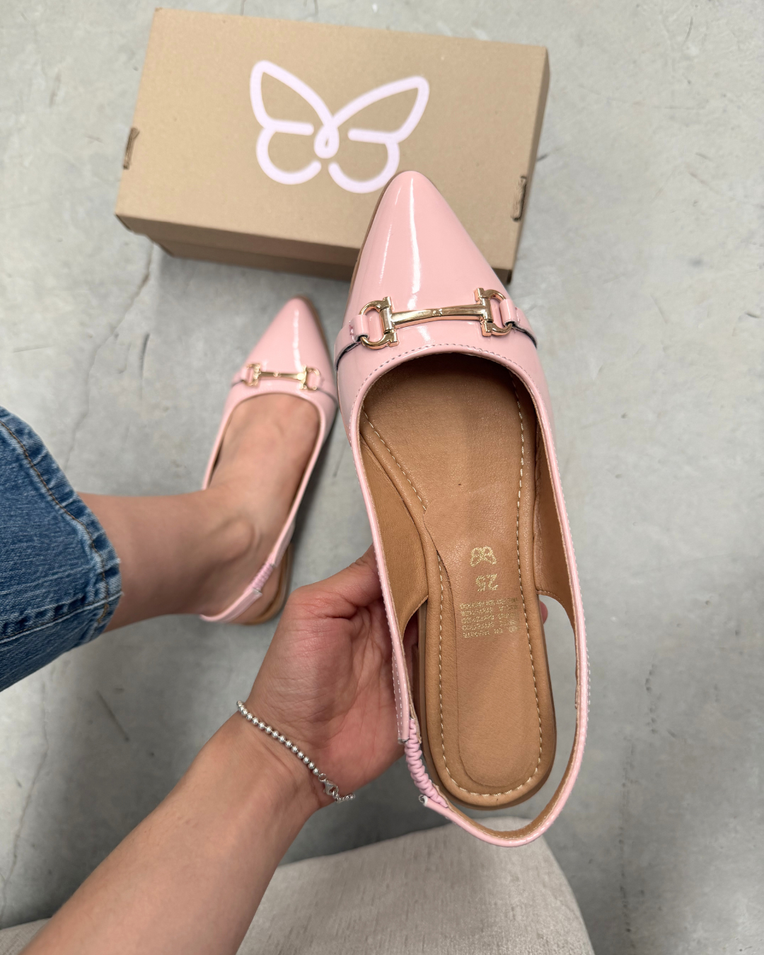 3017R Casual Sintético Charol Magnolia