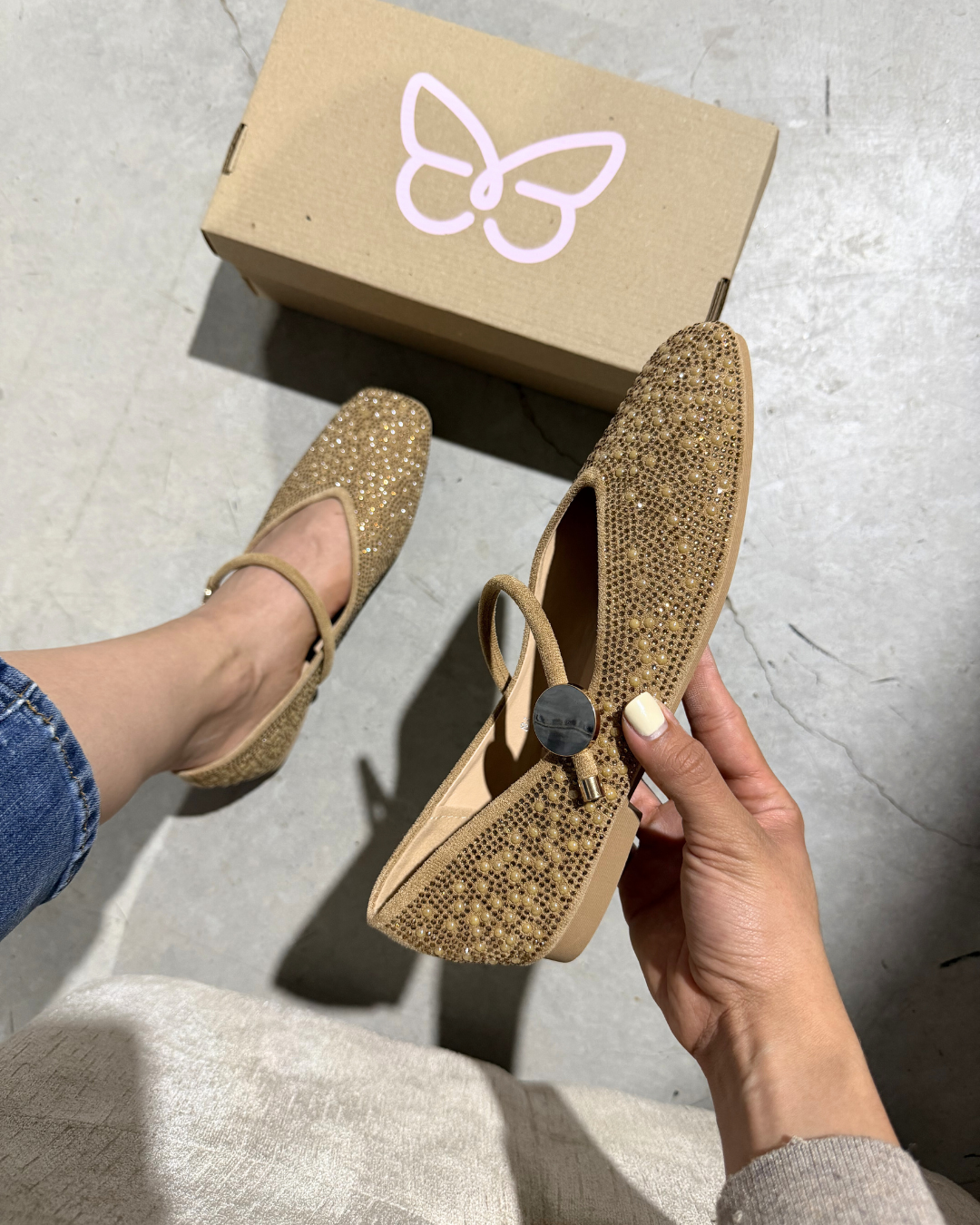 225AR Casual Sintético Oro