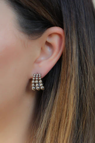 Agnes Aretes Plata