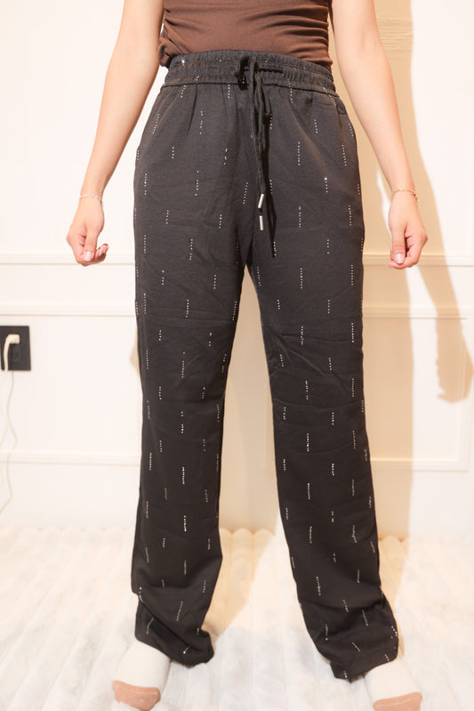 5180 pantalon liso con pedreria negro