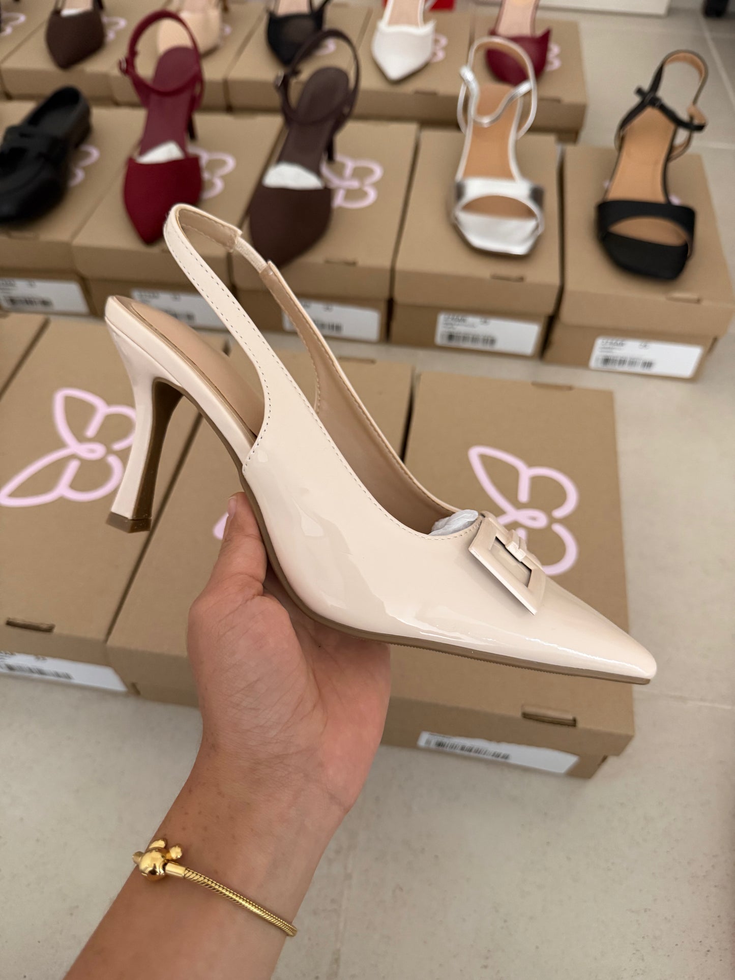 274AR Zapatilla Charol Miga